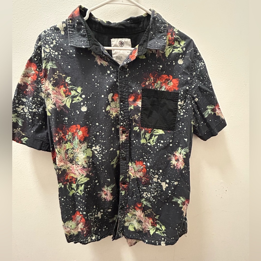 On the Byas - Large - Mens - short sleeve floral button down